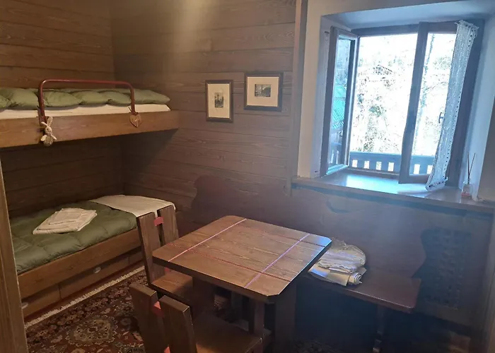 Appartamento Comodo E Luminoso, Splendida Vista Su Cortina *